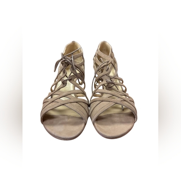 Stuart Weitzman NWT Tie One On Kitten Heel Strappy Tan Leather Shoes Size 9 1/2 - Picture 3 of 11